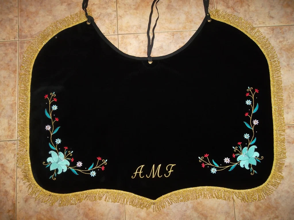 Buldrafes úniques fetes a Menorca per a festes 4 buldrafa_conjunt_350-Anabel-Marques